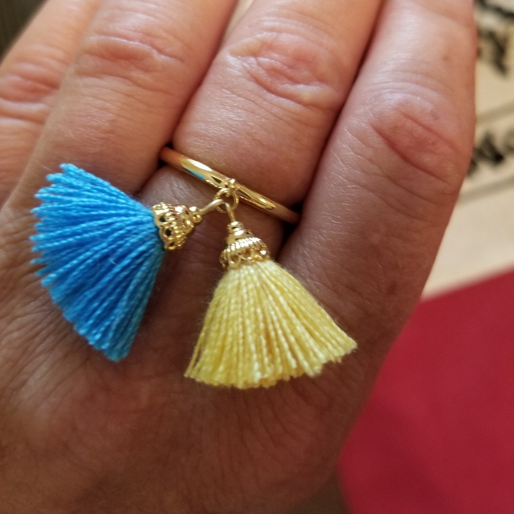 NWT Kate Landry 14k Gold Filled Tassel Ring - Picture 2 of 6